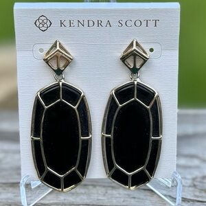 ⚡️Kendra Scott Black and Gold Della Earrings⚡️